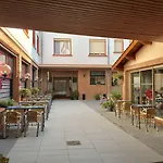 Ξενοδοχείο Chiffre Αλμπί