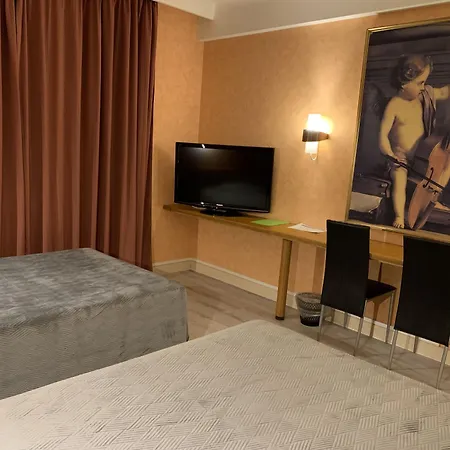 Hotel Chiffre 3*