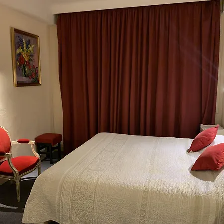 Chiffre Hotel