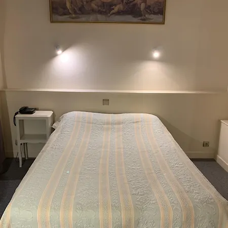 Hotel Chiffre 3*