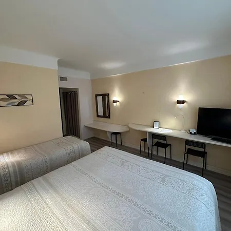 Hotel Chiffre 3*