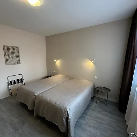 Chiffre Hotel