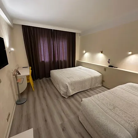 Chiffre Hotel
