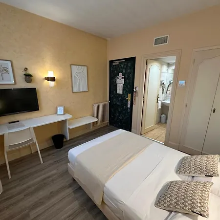 Chiffre Hotel 3*