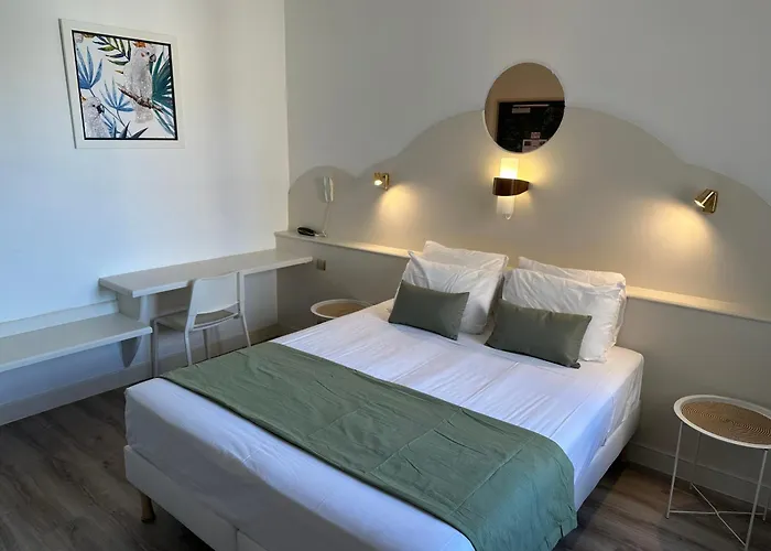 Chiffre Szálloda 3*